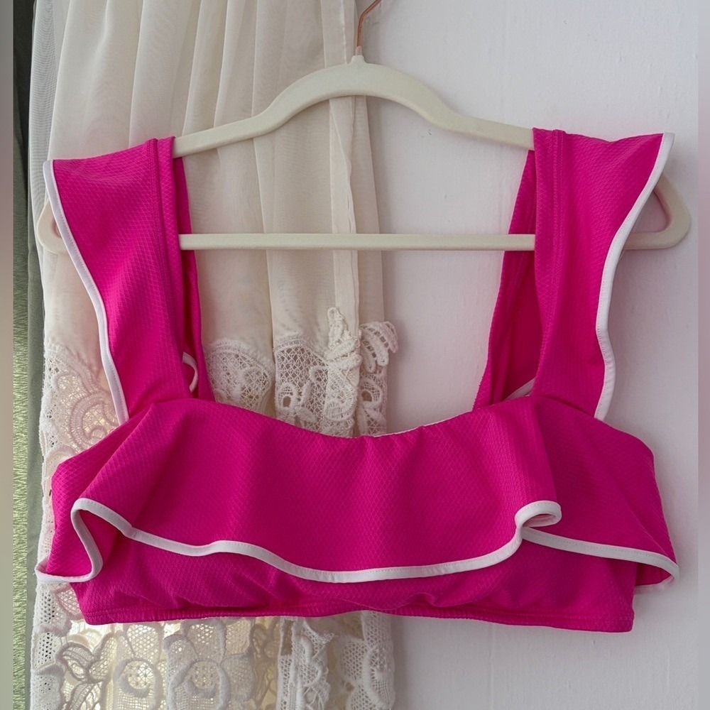 Freshwater Bikini‎ Top Womens Large Pink Ruffle Textured Swimwear